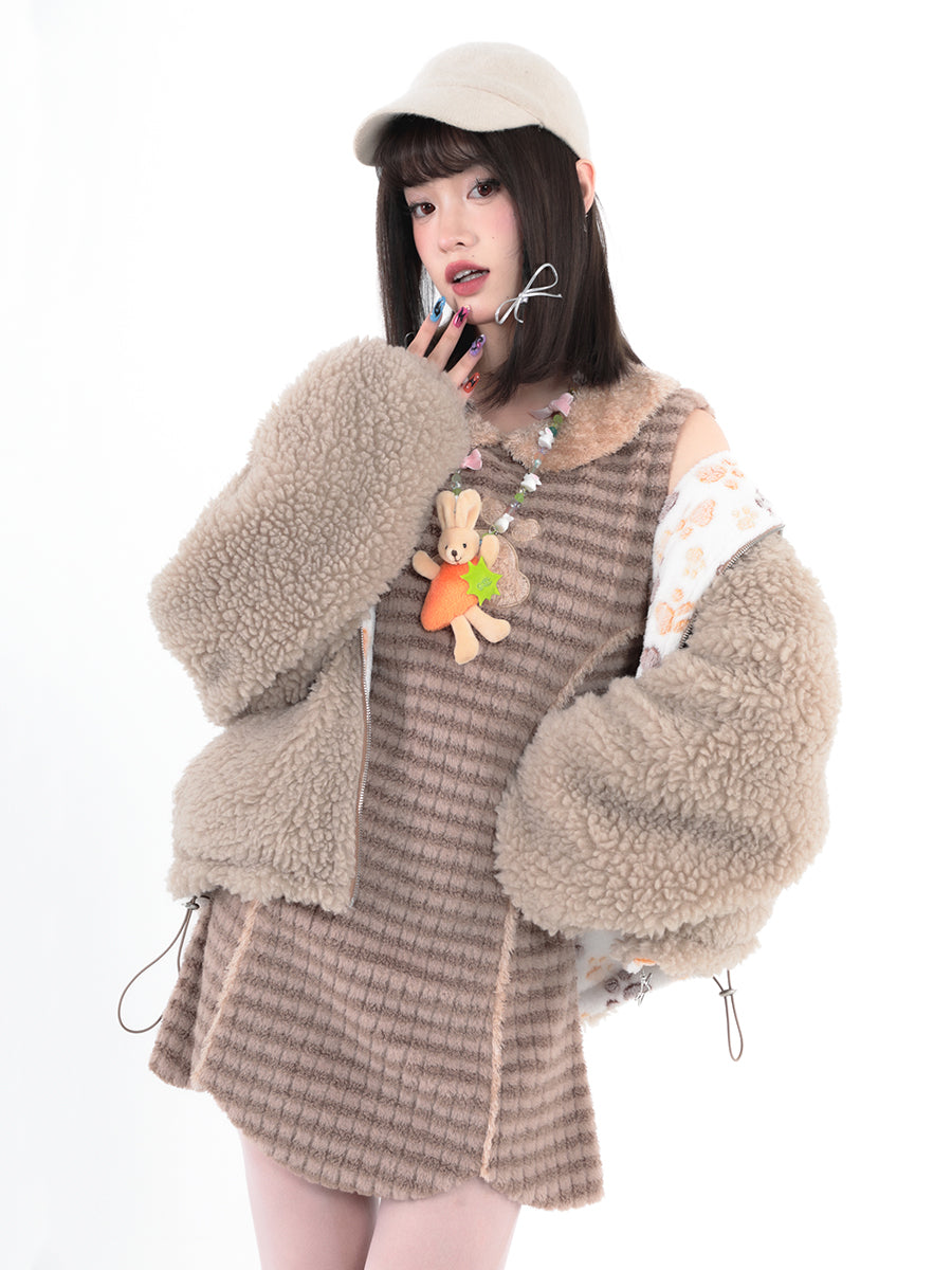 両面に爪プリントのプラッシュジャケット