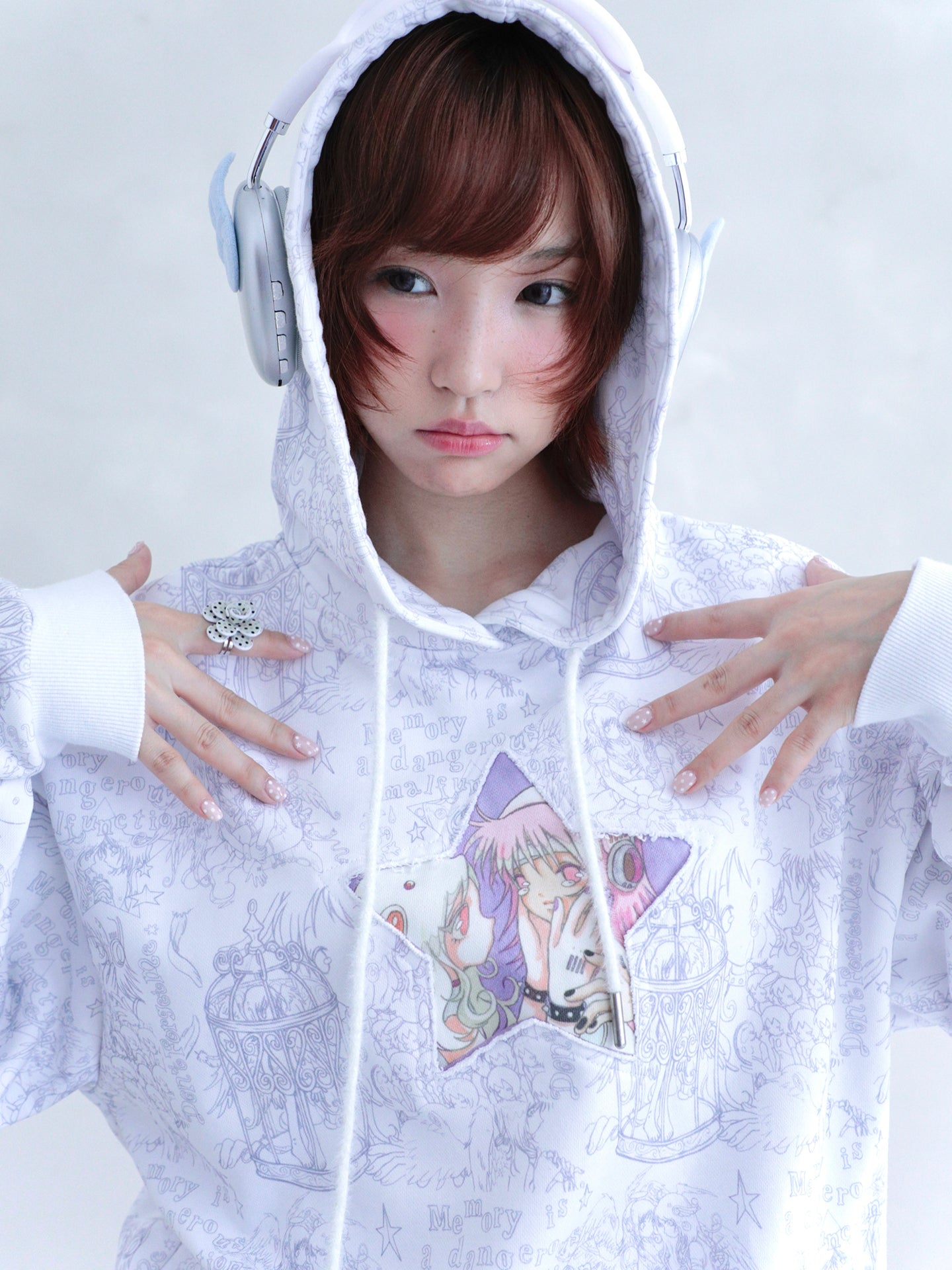 oliwabiu co-branded Star hooded sweatshirt