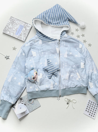 Star-Print Hooded Jacket with Diagonal Zipper